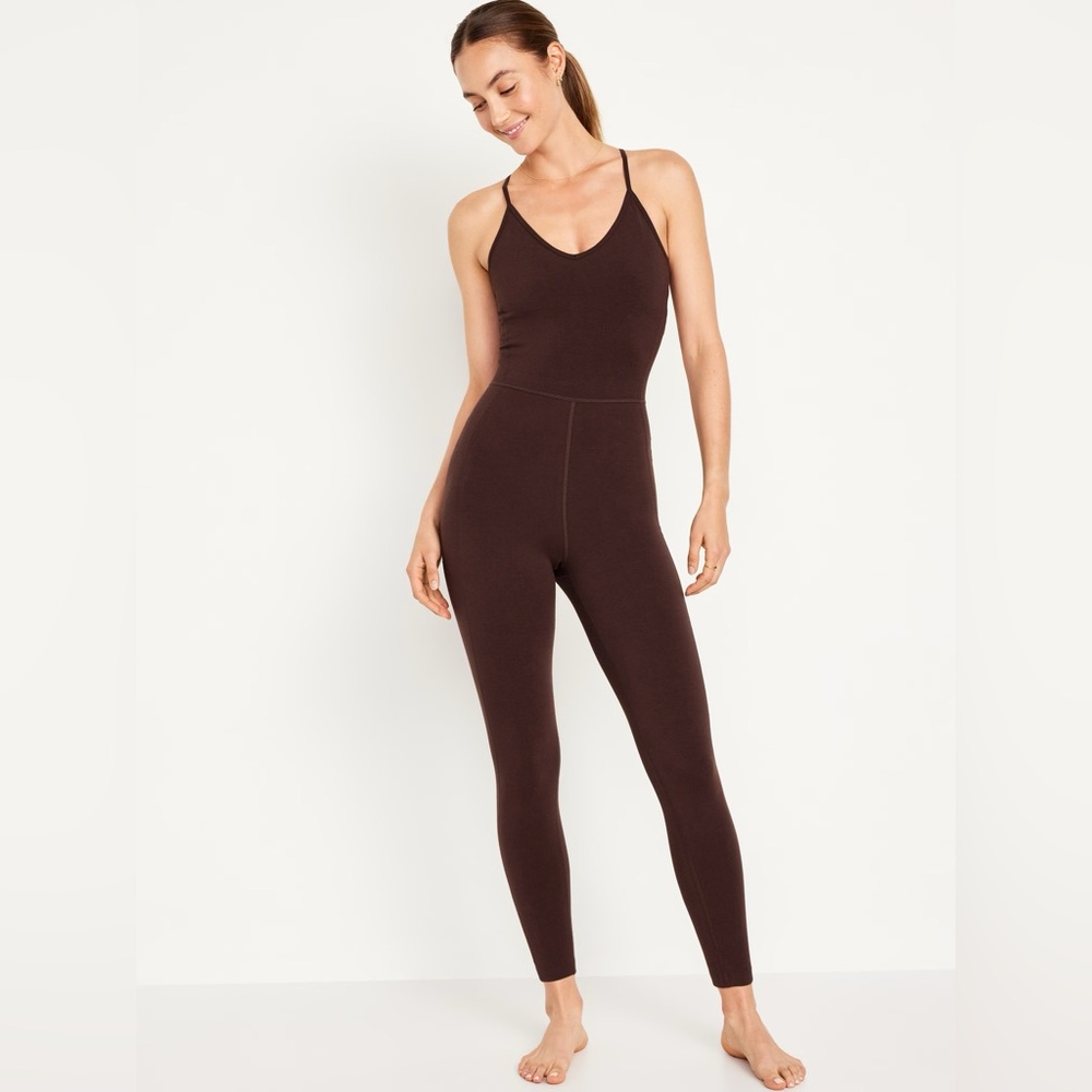 Old Navy | PowerChill 7/8 Cami Bodysuit